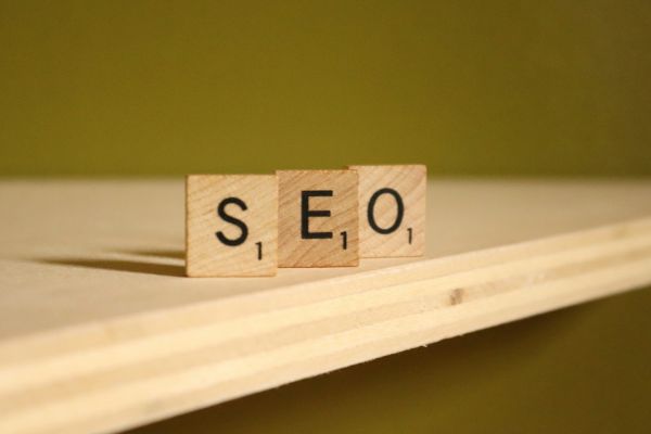 Top stratégies d'une agence SEO Landes pour briller en ligne